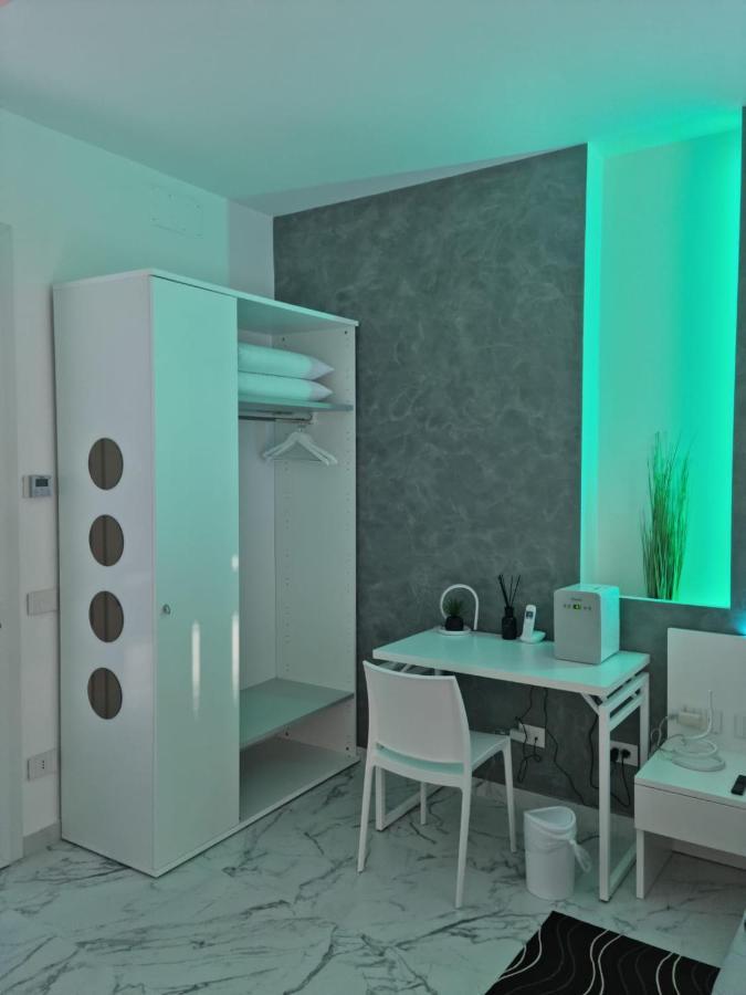 Lci Deluxe Rooms San Cataldo  Exterior foto